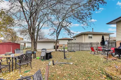 18010 Olympia Drive, Country Club Hills, IL 60478 - Photo 24