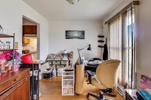 18010 Olympia Dr, Country Club Hills, IL 60478 - Photo 4