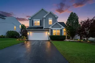 107 Acorn Ct, Round Lake Beach, IL 60073 - Photo 1