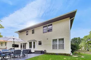 925 Hidden Lake Rd, Naperville, IL 60565 - Photo 26