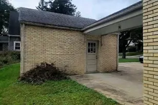 1351 W Lincoln Blvd, Freeport, IL 61032 - Photo 28
