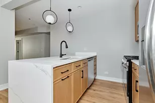 5800 N Maplewood Ave, Chicago, IL 60659 - Photo 10