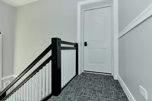 5800 N Maplewood Ave, Chicago, IL 60659 - Photo 2