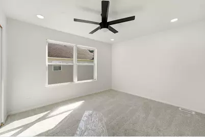 1818 W Pebblestone Dr Drive, Romeoville, IL 60446 - Photo 16
