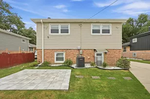 11748 S Laporte Ave, Alsip, IL 60803 - Photo 6