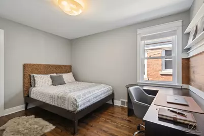 2124 Seward Street, Evanston, IL 60202 - Photo 8
