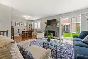 1232 Reading Ct, Wheaton, IL 60189 - Photo 10