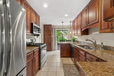 1232 Reading Court, Wheaton, IL 60189 - Photo 4