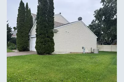 33 Buchanan Lane, Streamwood, IL 60107 - Photo 24