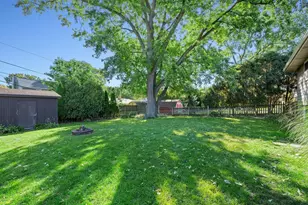 715 Crest St, Wheaton, IL 60189 - Photo 28
