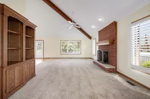 1540 Hillcrest Ln, Woodridge, IL 60517 - Photo 20