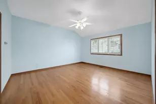 1540 Hillcrest Ln, Woodridge, IL 60517 - Photo 24