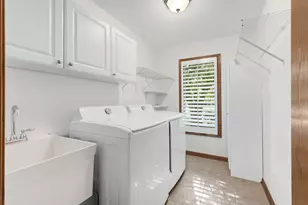 1540 Hillcrest Ln, Woodridge, IL 60517 - Photo 22