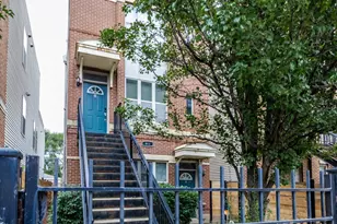 811 S Kedzie Ave, Chicago, IL 60612 - Photo 2