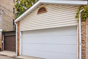 919 N La Salle Dr, Chicago, IL 60610 - Photo 42