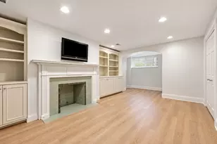 919 N La Salle Dr, Chicago, IL 60610 - Photo 34