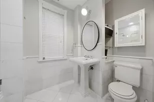 919 N La Salle Dr, Chicago, IL 60610 - Photo 22