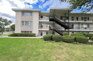501 E Prospect Ave, Mount Prospect, IL 60056 - Photo 2