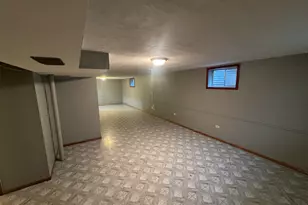 1807 Joanna Ave, Zion, IL 60099 - Photo 18