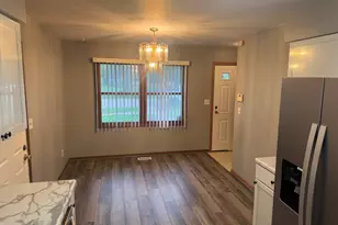 1807 Joanna Ave, Zion, IL 60099 - Photo 8