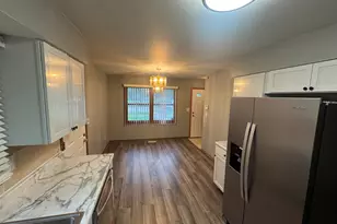 1807 Joanna Ave, Zion, IL 60099 - Photo 6