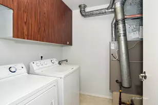 824 Wiltshire Dr, McHenry, IL 60050 - Photo 10