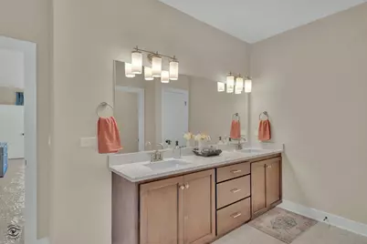 8026 Bradley Drive, Tinley Park, IL 60487 - Photo 16