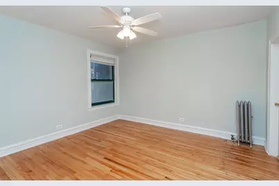 6911 S Paxton Avenue #2, Chicago, IL 60649 - Photo 8