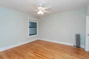 6911 S Paxton Ave, Chicago, IL 60649 - Photo 8