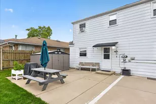 8001 Neenah Ave, Burbank, IL 60459 - Photo 24