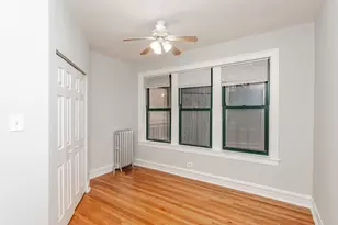 6915 S Paxton Ave, Chicago, IL 60649 - Photo 6