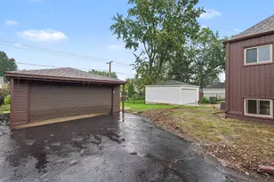107 S Hi Lusi Ave, Mount Prospect, IL 60056 - Photo 22