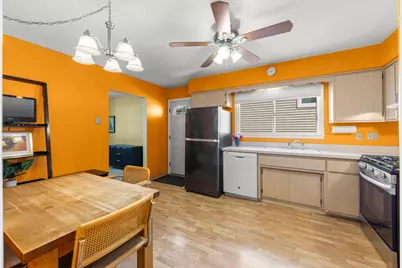 162 E Jackson Street, Elmhurst, IL 60126 - Photo 6