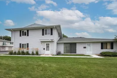 204 Shattuck Court #204, Schaumburg, IL 60194 - Photo 2