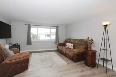 204 Shattuck Court #204, Schaumburg, IL 60194 - Photo 8