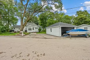 1153 N Shore Dr, Crystal Lake, IL 60014 - Photo 50
