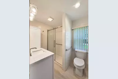 731 N Waddell Avenue, Freeport, IL 61032 - Photo 14