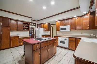 2310 Big Woods Drive, Batavia, IL 60510 - Photo 6