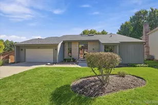 3809 Hagen Ct, Woodridge, IL 60517 - Photo 1