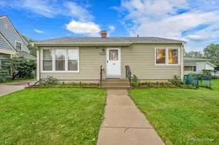 115 S Du Bois Ave, Elgin, IL 60123 - Photo 1