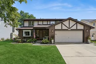 1251 N Scarlet Dr, Addison, IL 60101 - Photo 28