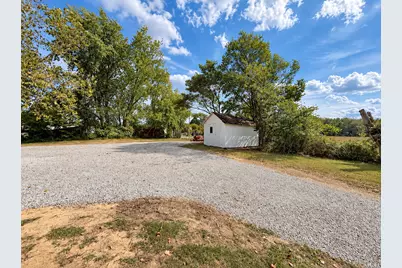 3432 Seed House Road, Iuka, IL 62849 - Photo 38
