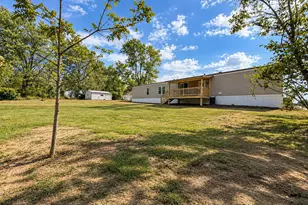 3432 Seed House Rd, Iuka, IL 62849 - Photo 10
