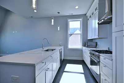 4400 S Oakenwald Avenue, Chicago, IL 60653 - Photo 12
