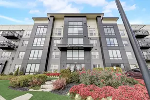 2550 Waterview Dr, Northbrook, IL 60062 - Photo 1