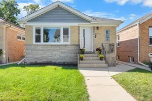 3232 N Oleander Ave, Chicago, IL 60634 - Photo 1