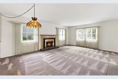 1600 Cambourne Lane, Schaumburg, IL 60194 - Photo 4