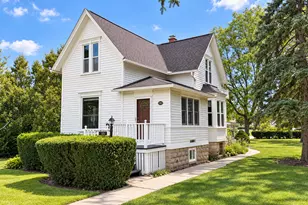 125 S Maple St, Itasca, IL 60143 - Photo 1