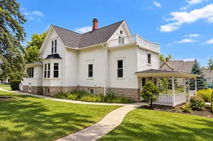 125 S Maple St, Itasca, IL 60143 - Photo 2