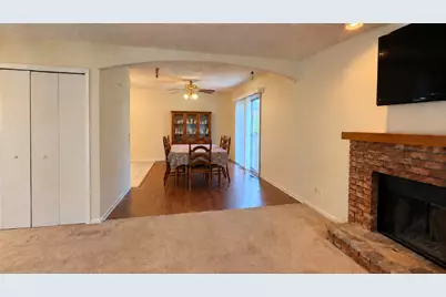 993 Kane Street #993, South Elgin, IL 60177 - Photo 4